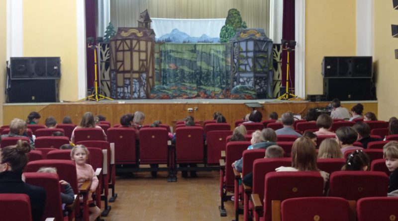 Областной театр кукол в Локне